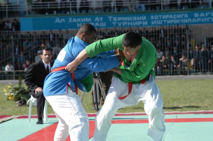 Узбекская национальная борьба кураш_турнир